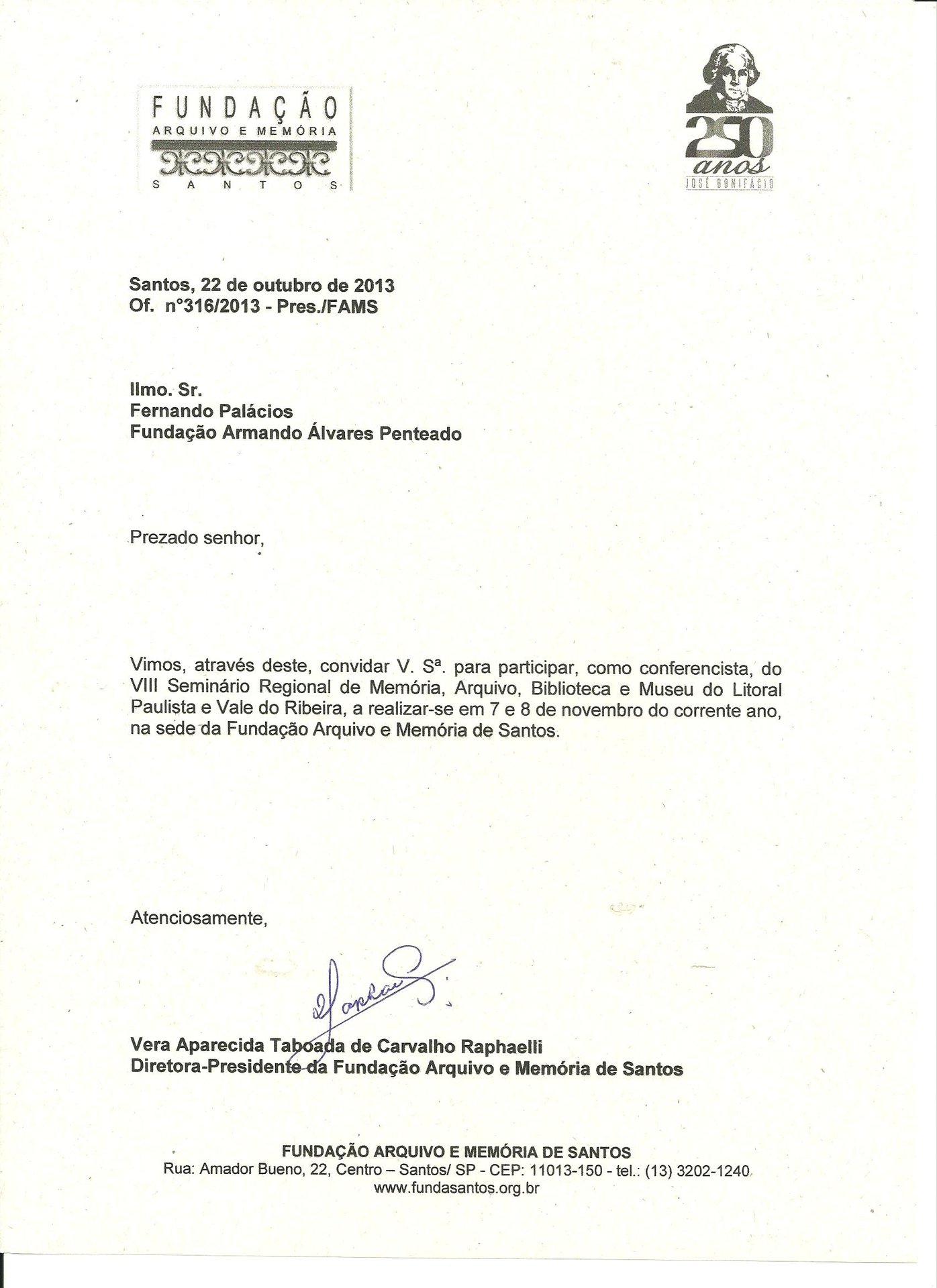 Carta timbrada da Fundação Arquivo e Memória de Santos com assinatura a caneta azul no rodapé